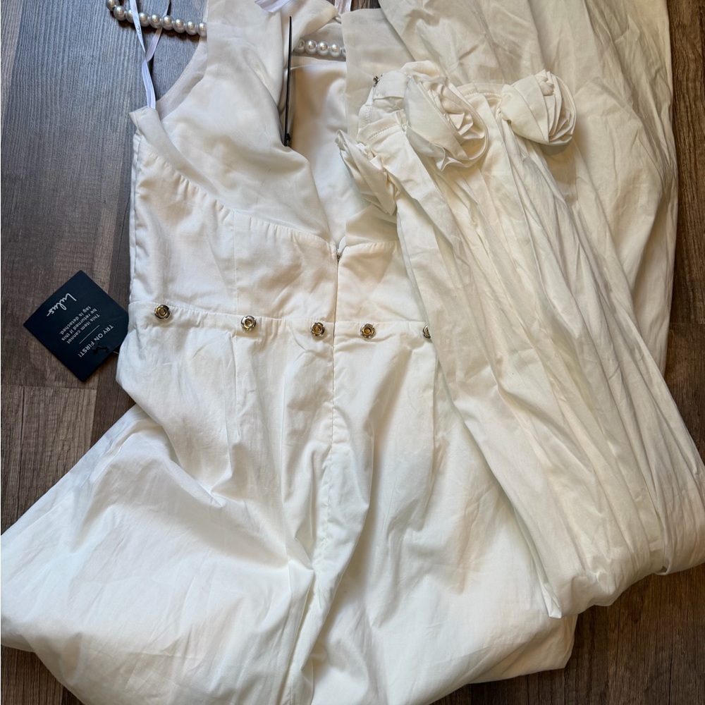 Lulu's NWT Chic Flourish White Rosette Train Mini Dress Womens Medium New - Picture 13 of 13
